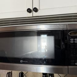 Maytag Over The Stove Microwave / OBO