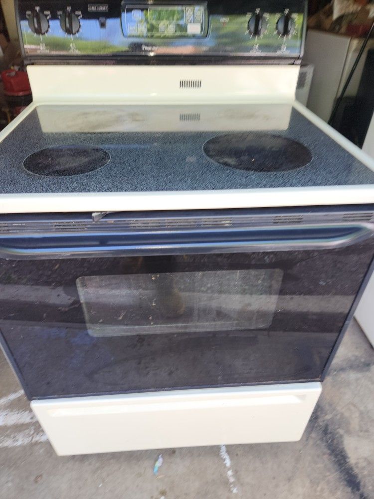 Magic Chef Glass Flat Top Stove