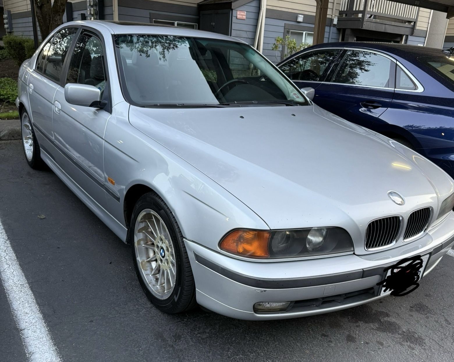 2000 BMW 540i