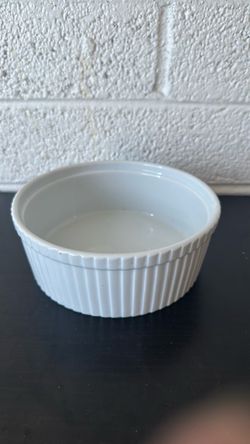 Large Ramekin bake ware 1 quart size
