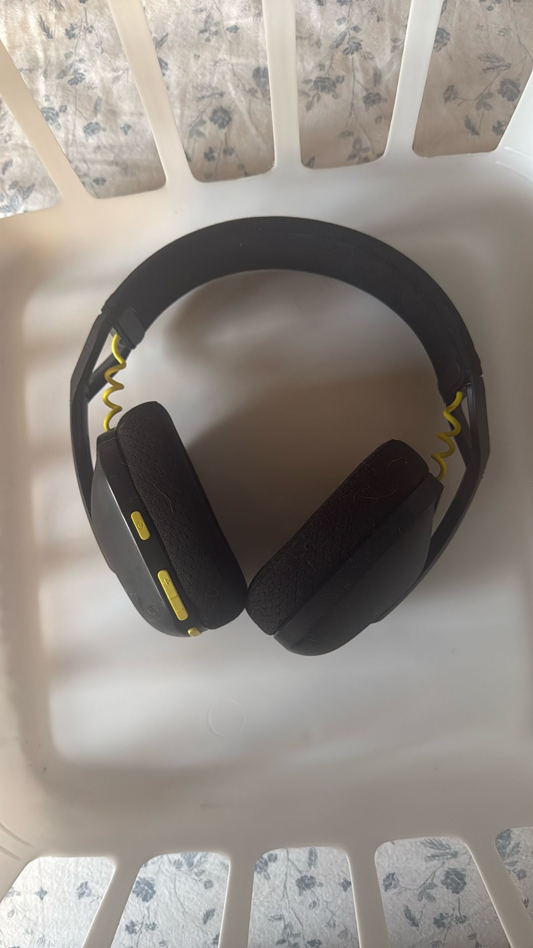 Logitech G435 Gaming headphones