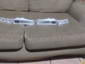 these are clear front bumper signal lights for Honda Accord from 1988 to 1990$50