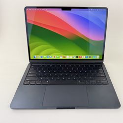 MacBook Air M2 512GB - Open Box 10/10 - Apple Store Warranty