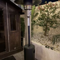 EAST OAK / 5,000 BTU PATIO HEATER