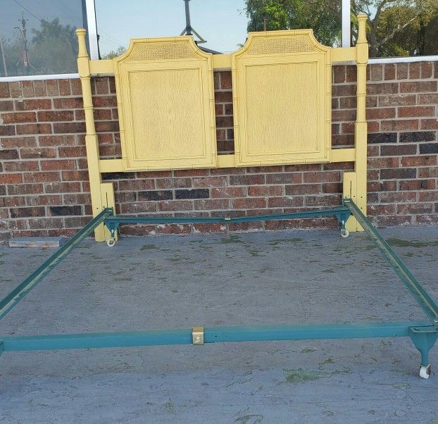 Vintage Faux Bamboo Queen/full Bed