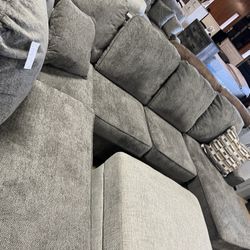 Beautiful Stunning Double Chaise Sectional!