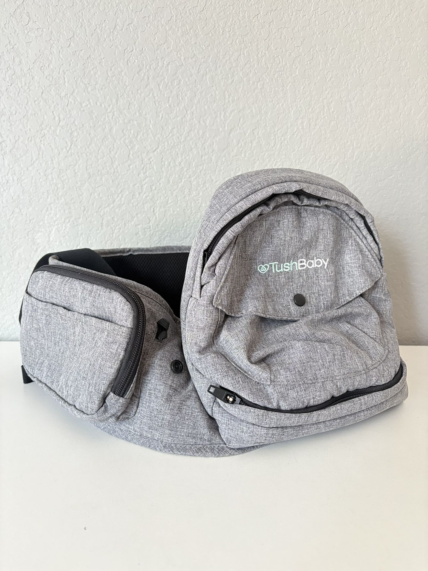 Tushbaby Hip Seat Baby Carrier - Grey - w/ Belt Pockets