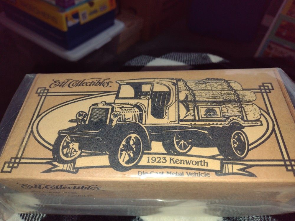 Ertl Collectibles 1923 Kenworth Diecast Factory Sealed Cash Porch Pickup Redmond 