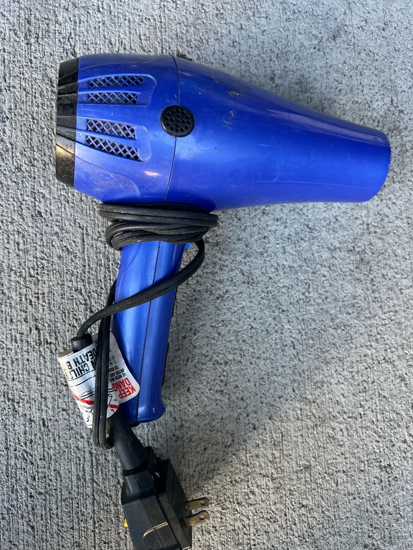 Hair dryer