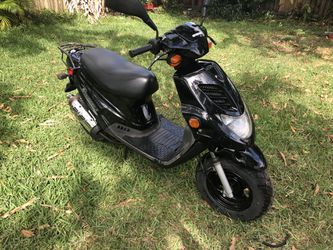 49cc 2 stroke Eton Beamer ll Scooter for Sale in FL OfferUp