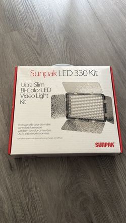 Sunpak LED 330 Bi-Color LED Video Light Kit — Battery, Charger & Barn Doors