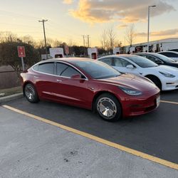 Tesla 2018 Model 3 Long Range FSD INCLUDED. NEGOTIABLE