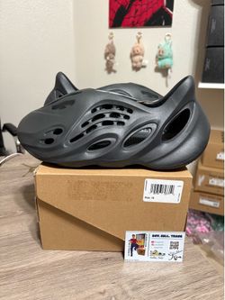 Size 10 - Adidas Yeezy Foam Runner Onyx Black