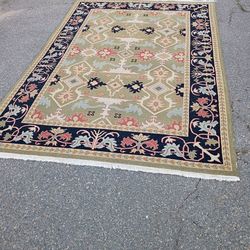 Vintage Rug / 9 x 6 Ft