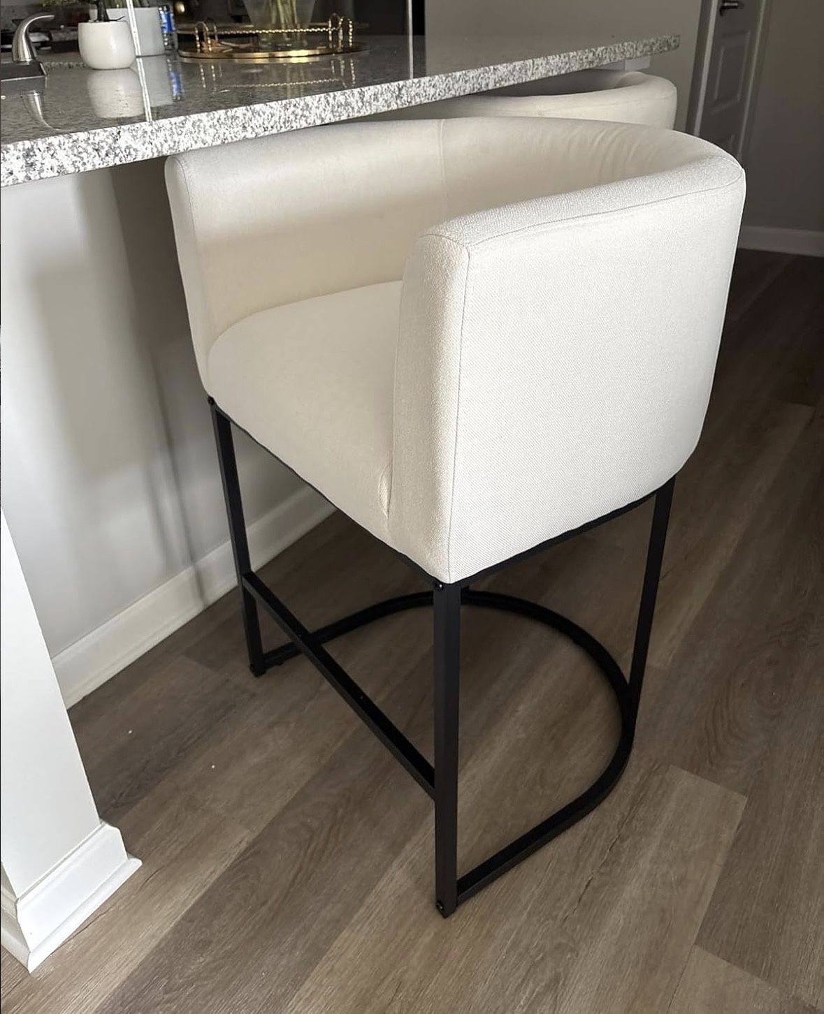 Modern 26” Counter Height Bar Stools (Set of 2) – Like New!