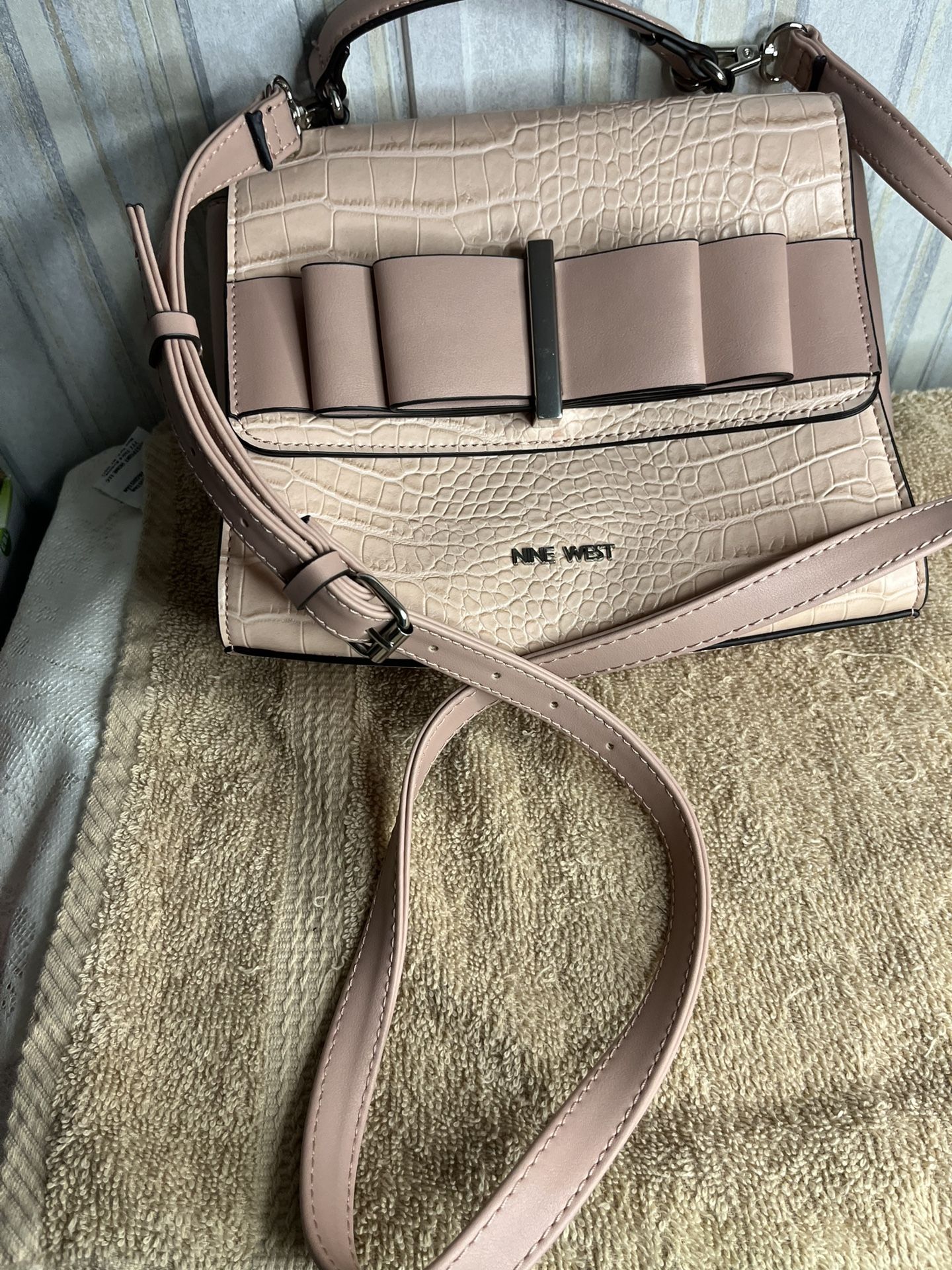 Women’s Purse 9 West Never Been Used