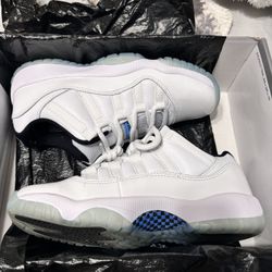 5.5Y legend blue jordan 11