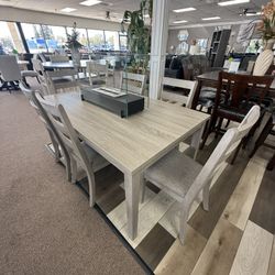 7 Pc Dining Table 