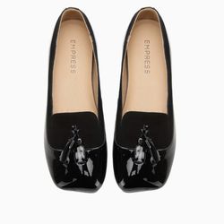 Empress: SQUARE TASSEL LOAFER black