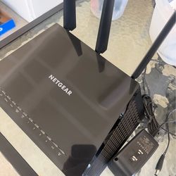 NETGEAR INTERNET router