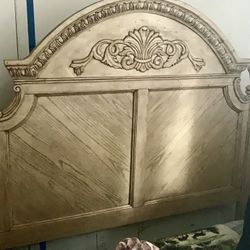 Michael Amini La Francaise Bed Set