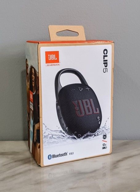 JBL - Clip 5 Portable Bluetooth Speaker (New)