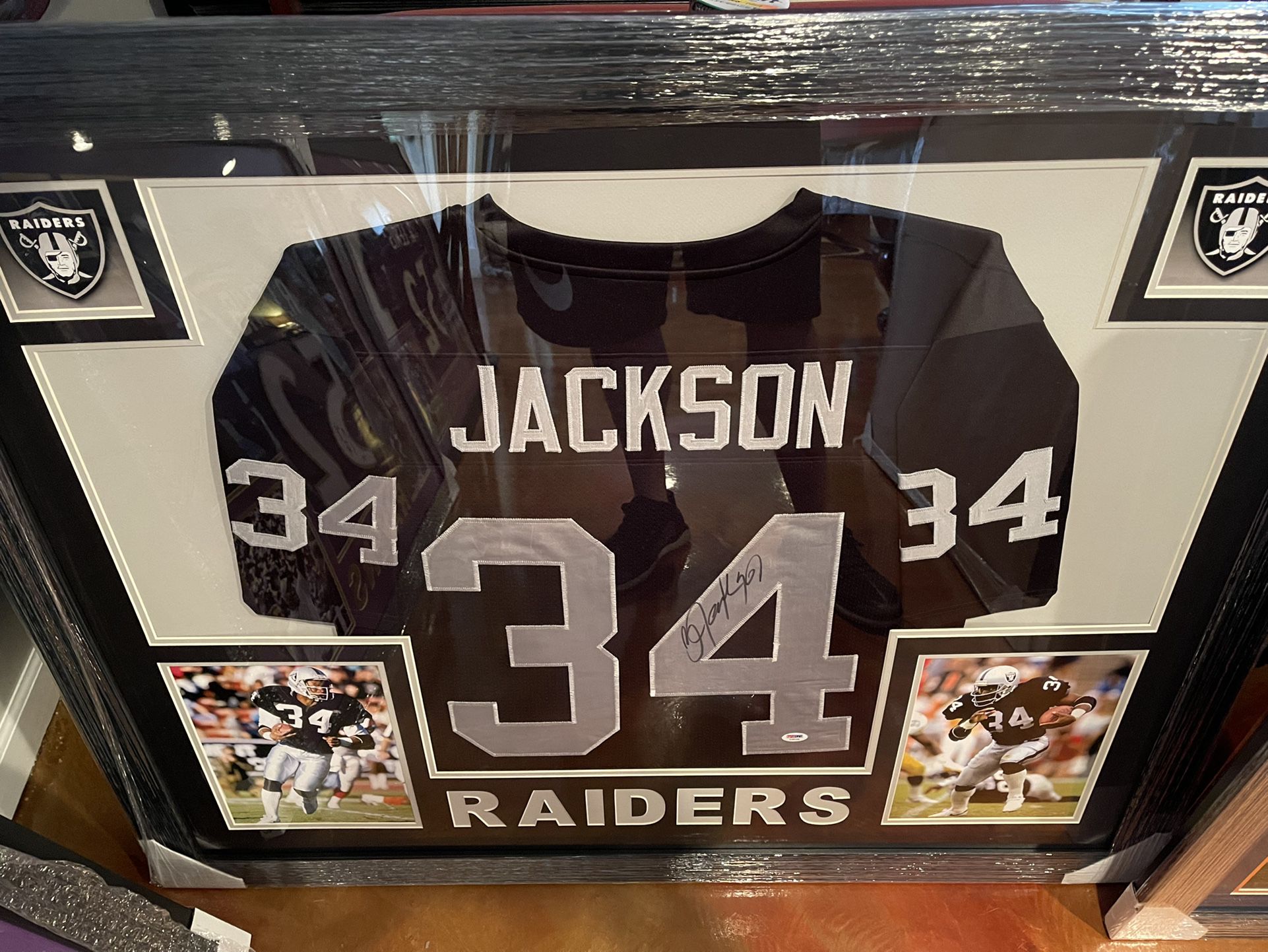 Bo Jackson Autographed Authenticated Framed Jersey