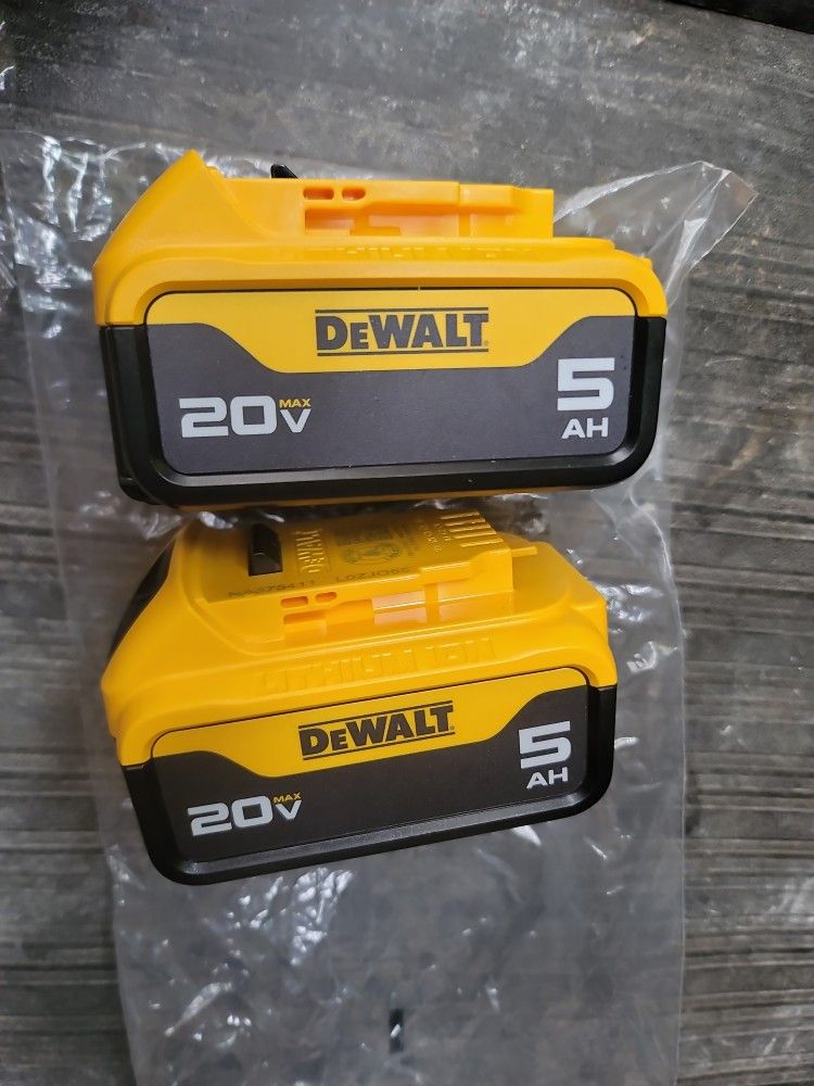 DEWALT 20VMAX LITHIUM ION 5.0AH BATTERIES NEW
