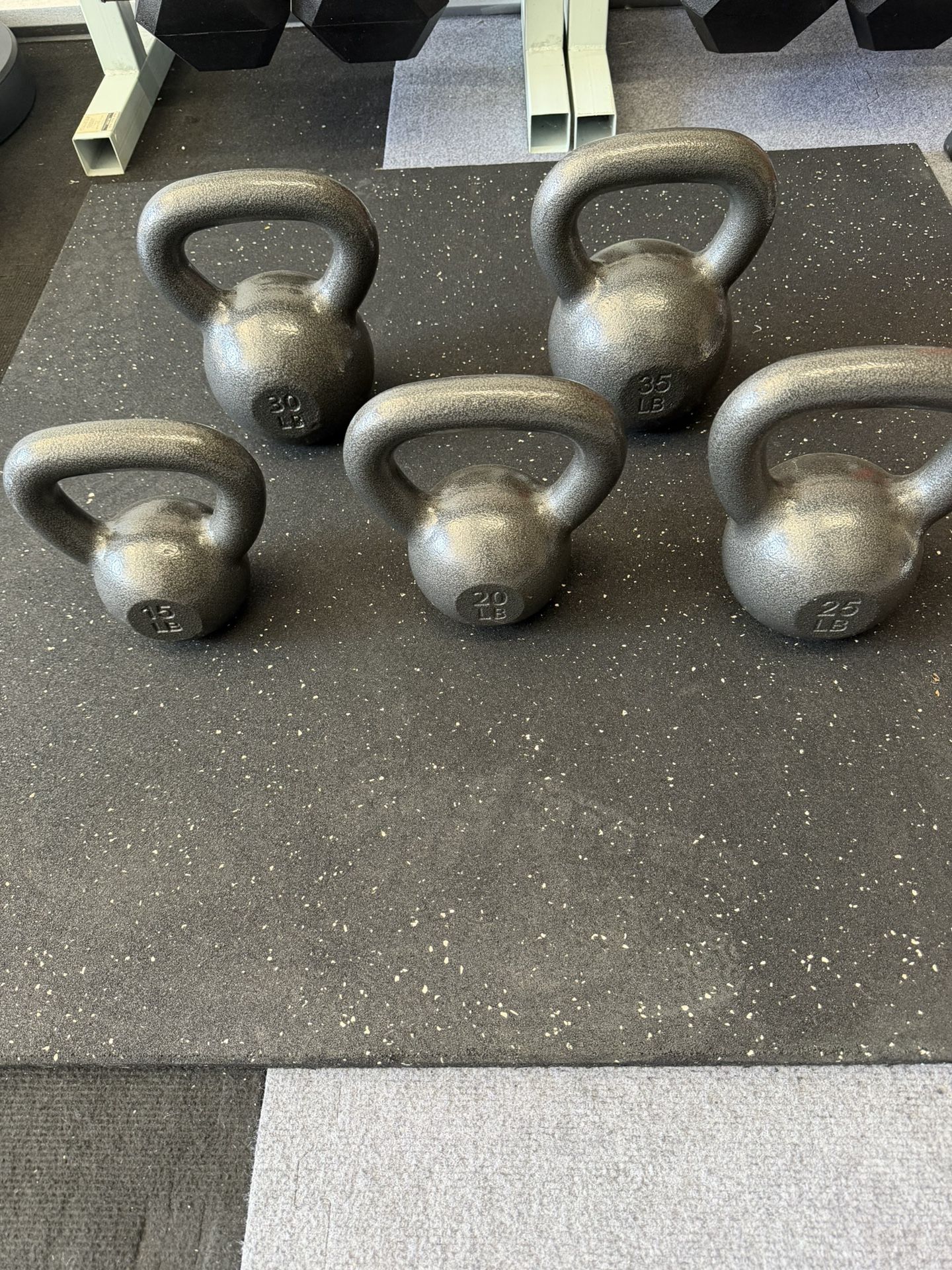 Top quality ⭐️ 1520253035lb kettlebell. new in box 📦 $150