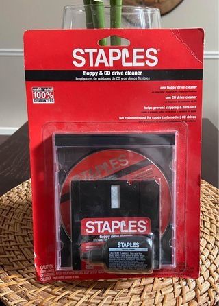 NEW Staples Floppy and CD Driver Cleaner just $3 xox