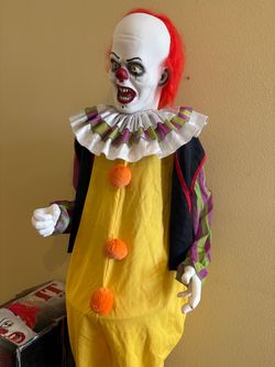 Pennywise Clown Animatronic 6ft Rare 2015 Morbid enterprises. On a sale Today!