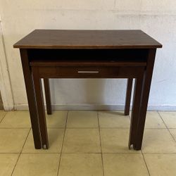 Desk With Chair 