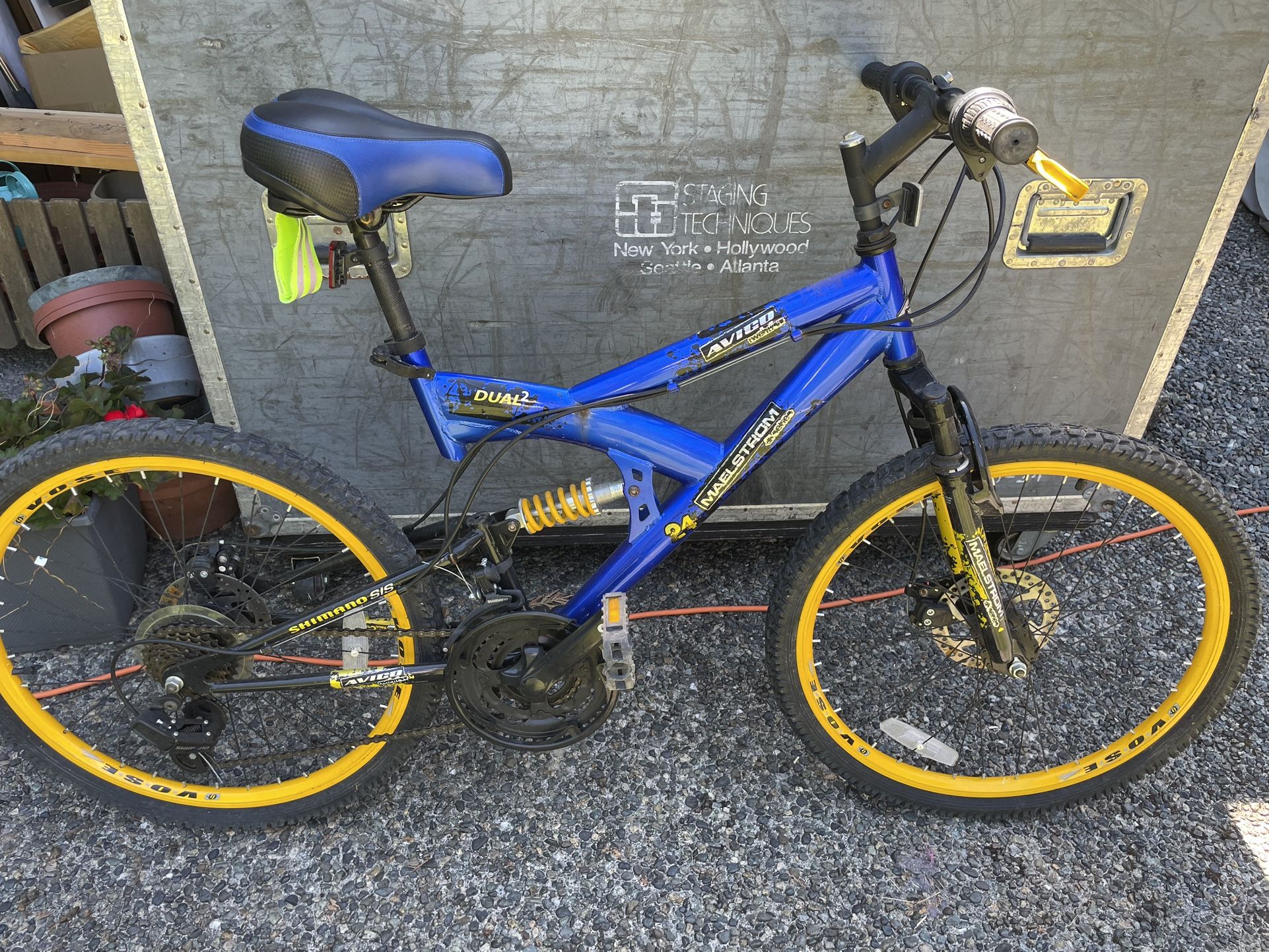 Avigo Maelstrom Dual 2 BMX 24 Mountain Bike