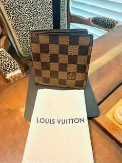 LV Men’s Damier Wallet