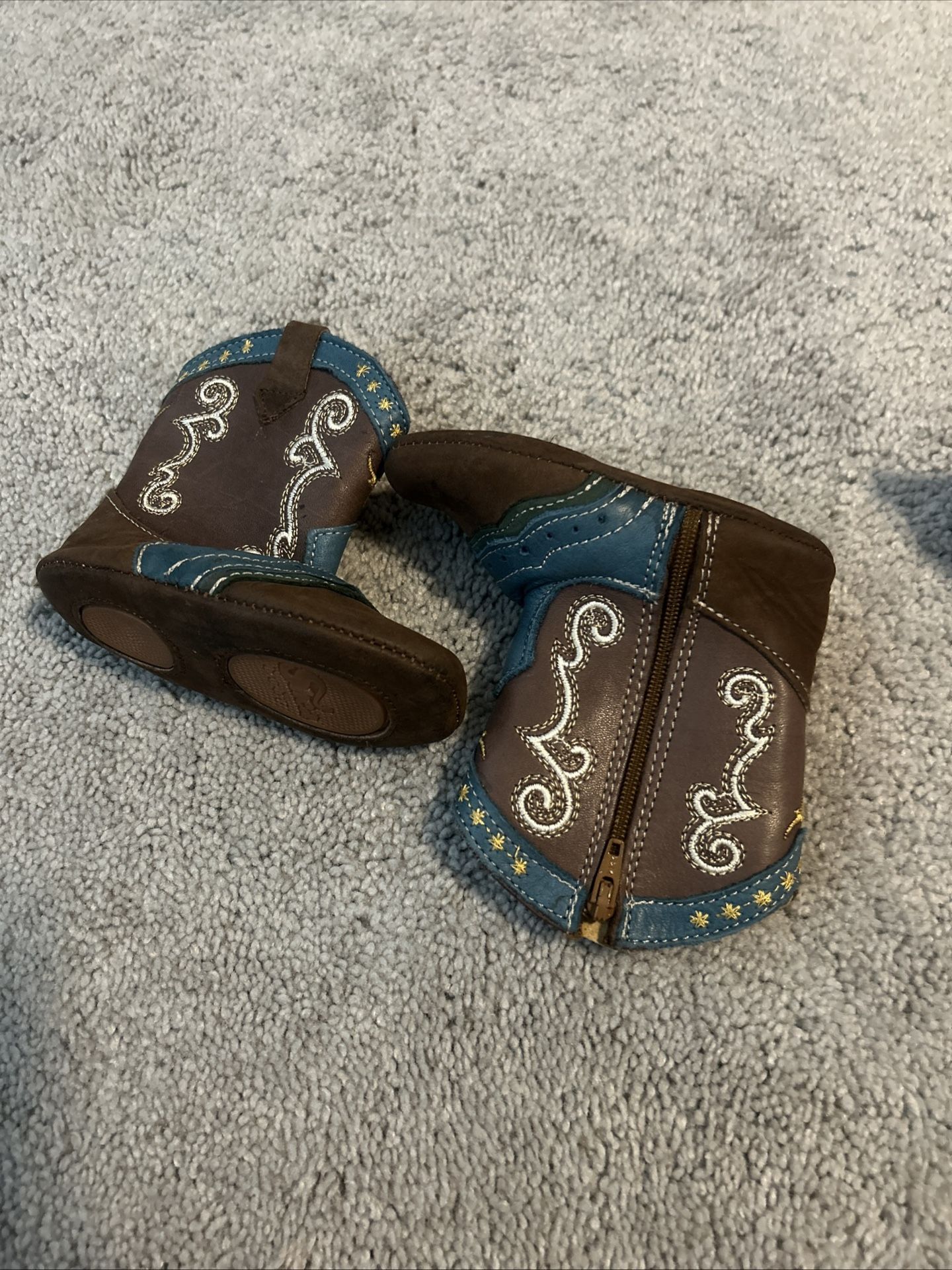 Girls Shea Baby Kids Leather infant Kids Boots Size 2 $25 Price Firm