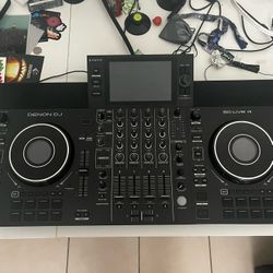 Denon SC Live 4 All-In-One DJ Controller