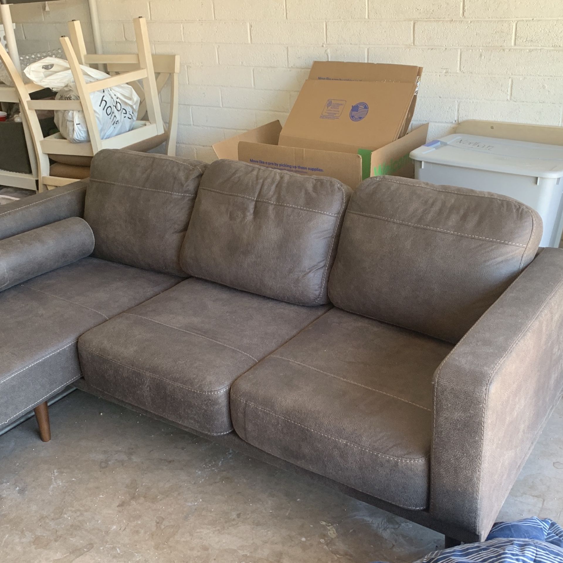 Free Lounge Couch