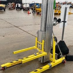 FOR SALE: 2023 Summer 2124 Material Lift – $4,999 + Tax (OBO)