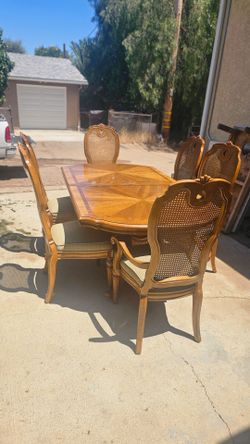 Dinning table