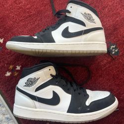 Jordan 1 Mid SE Diamond Size 8