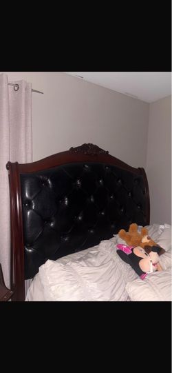 Bedroom set with mattress