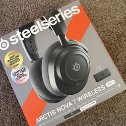 SteelSeries - Arctis Nova 7 Gen 2 Wireless Over-The-Ear Multi Gaming Headset for PC, PS5, Switch, Handheld - Black