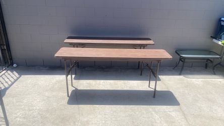 2 Folding Tables.