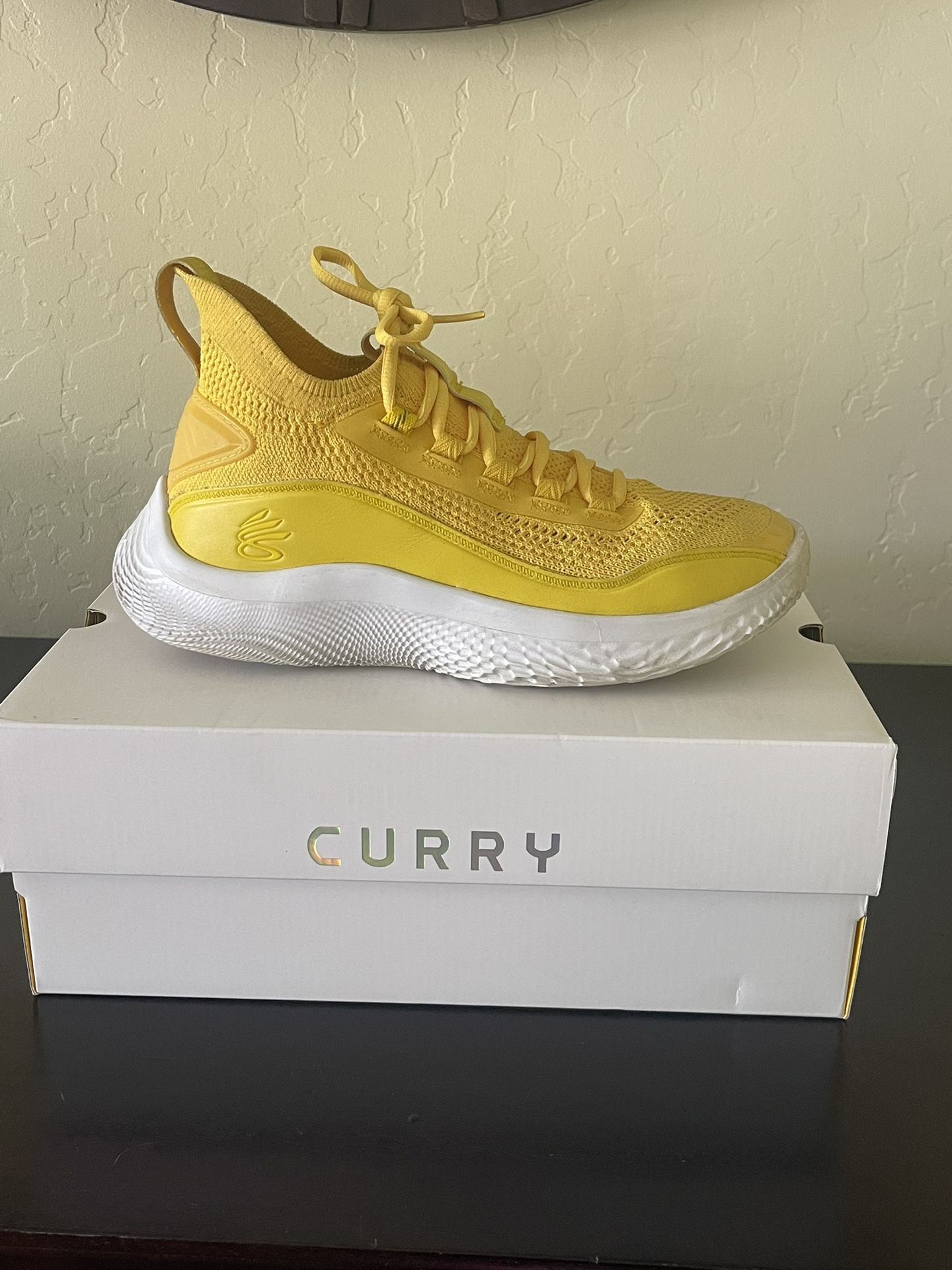 Under Armour Steph Curry Sz 7