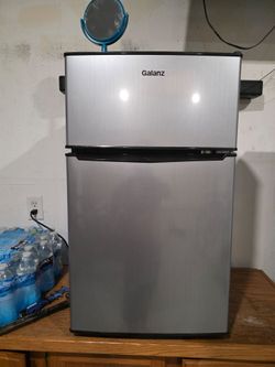 GALANZ small fridge