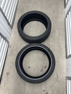 Tires (2) 245/35 R20