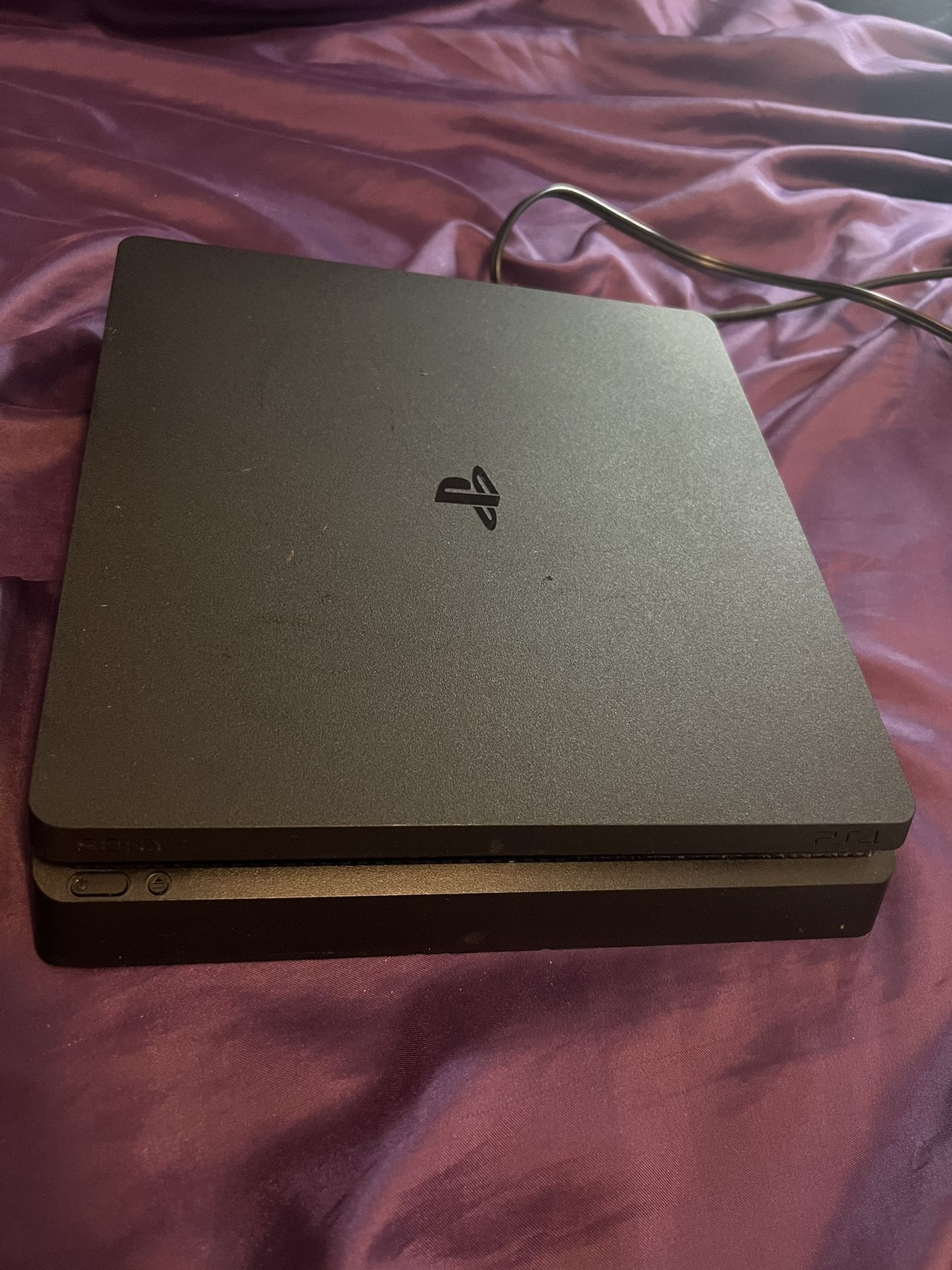 PS4 Slim