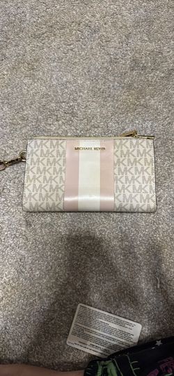Pink/white Michael Kors Wallet