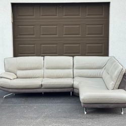 🛋️ Sectional Sofa/Couch - Gray - Leather - Delivery Available 🚛