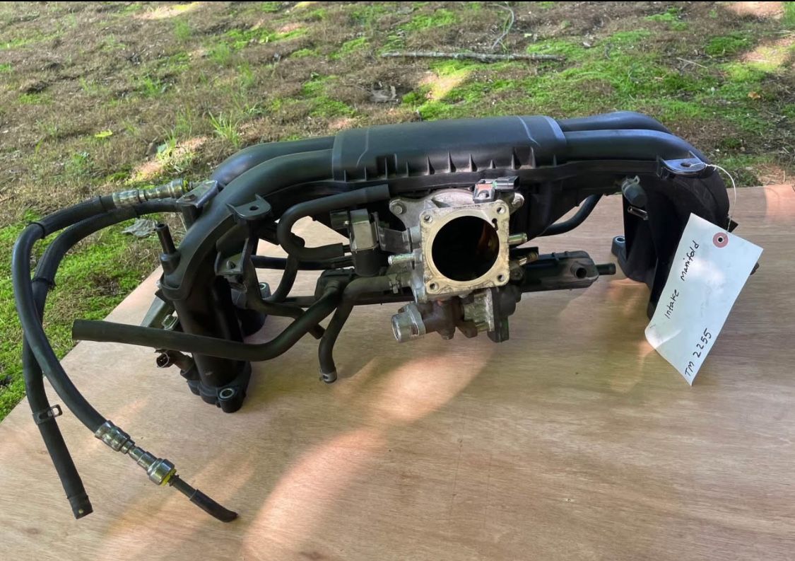 Subaru Intake Manifold Inpresa / Outback